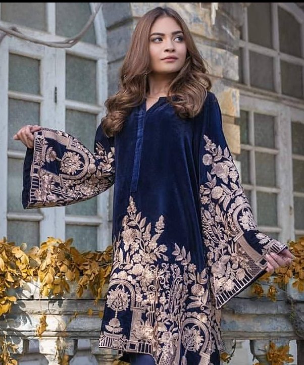 pakistani velvet designer suits