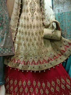 golden pakistani dress, golden dress pakistani, golden colour pakistani dresses, pakistani bridal dresses in golden colour, black and golden pakistani dresses