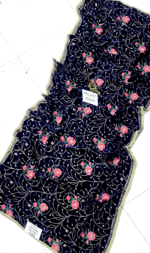Handmade Embroidery Shawl in 5000P Velvet Fabric VS-12