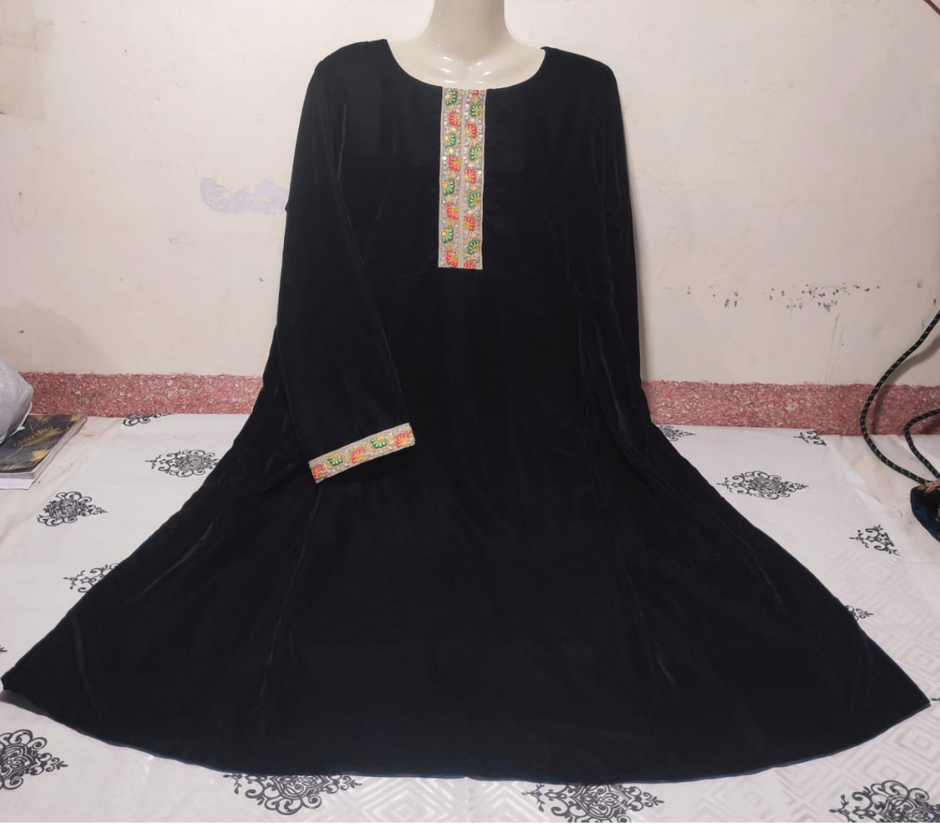 Velvet Dress Designs in Pakistan in Best fabric embroidered velvet dresses