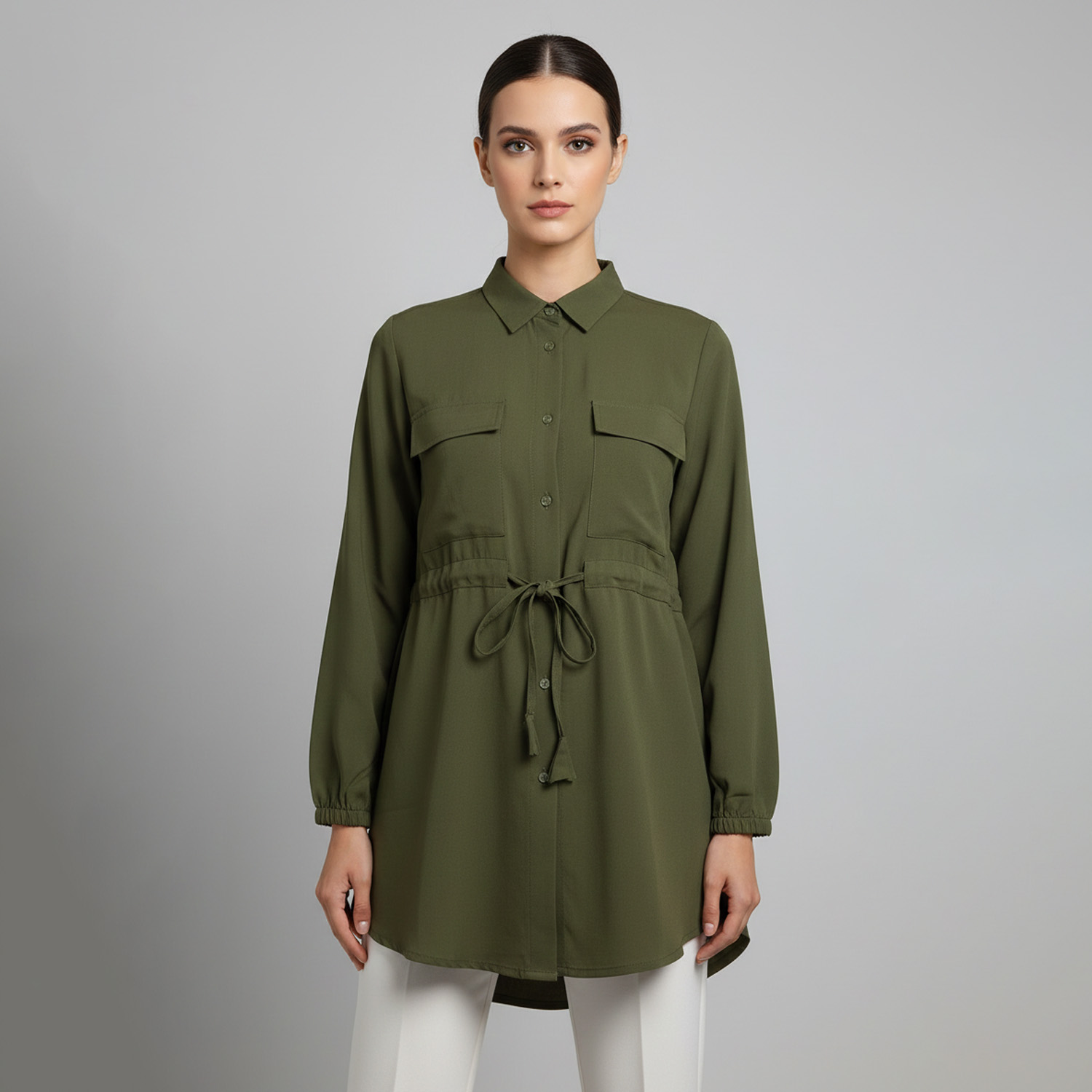 Long sleeves with elastic cuff detailing